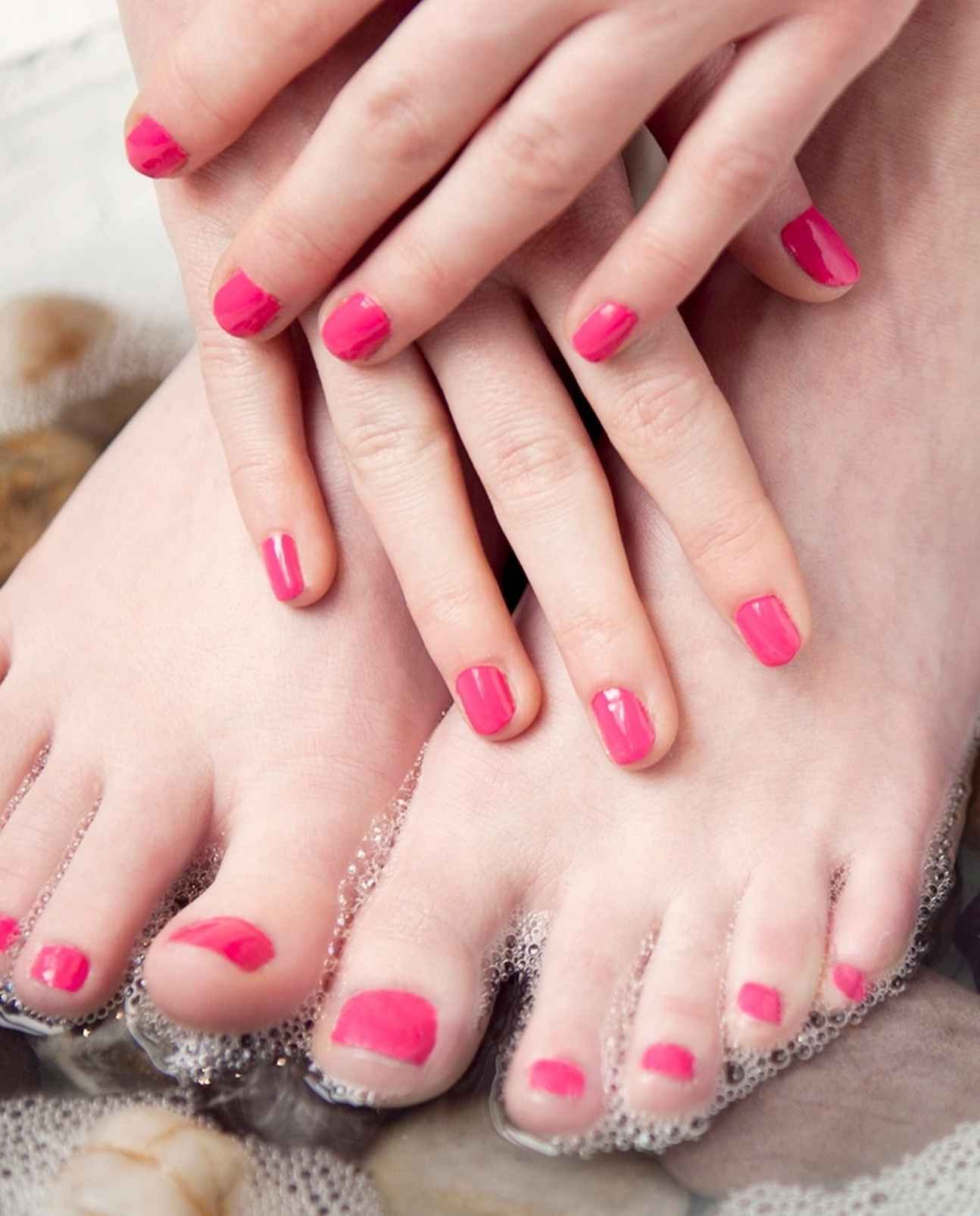 Manicure & Pedicure